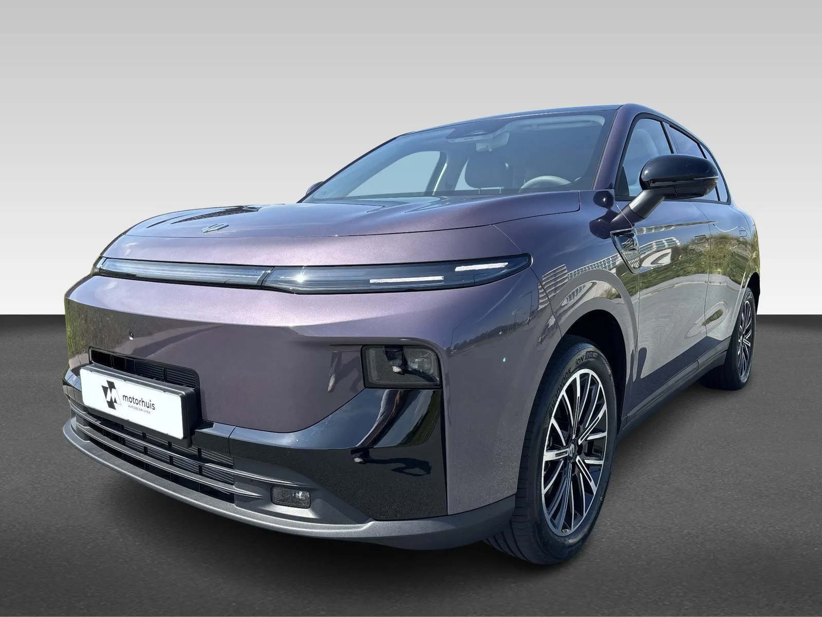 Leapmotor B10 (2026) — foto 1