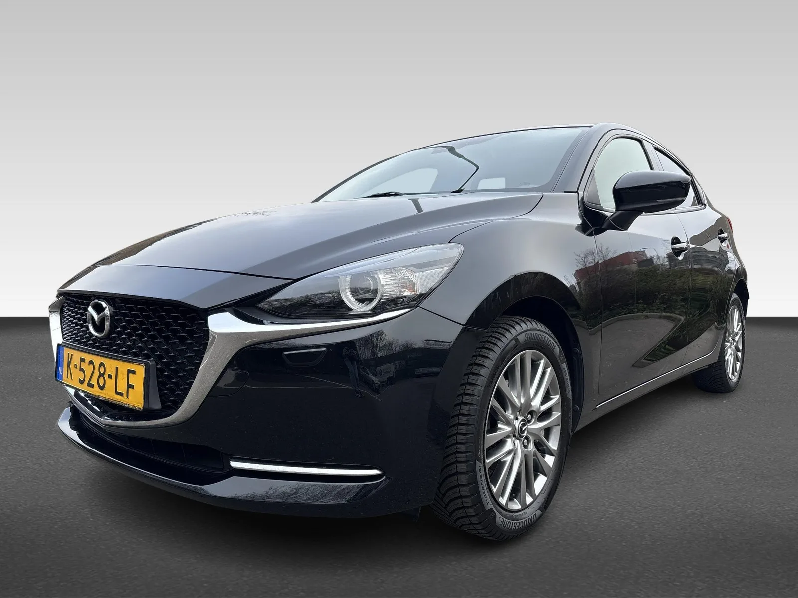 Mazda 2 (2021) — foto 1