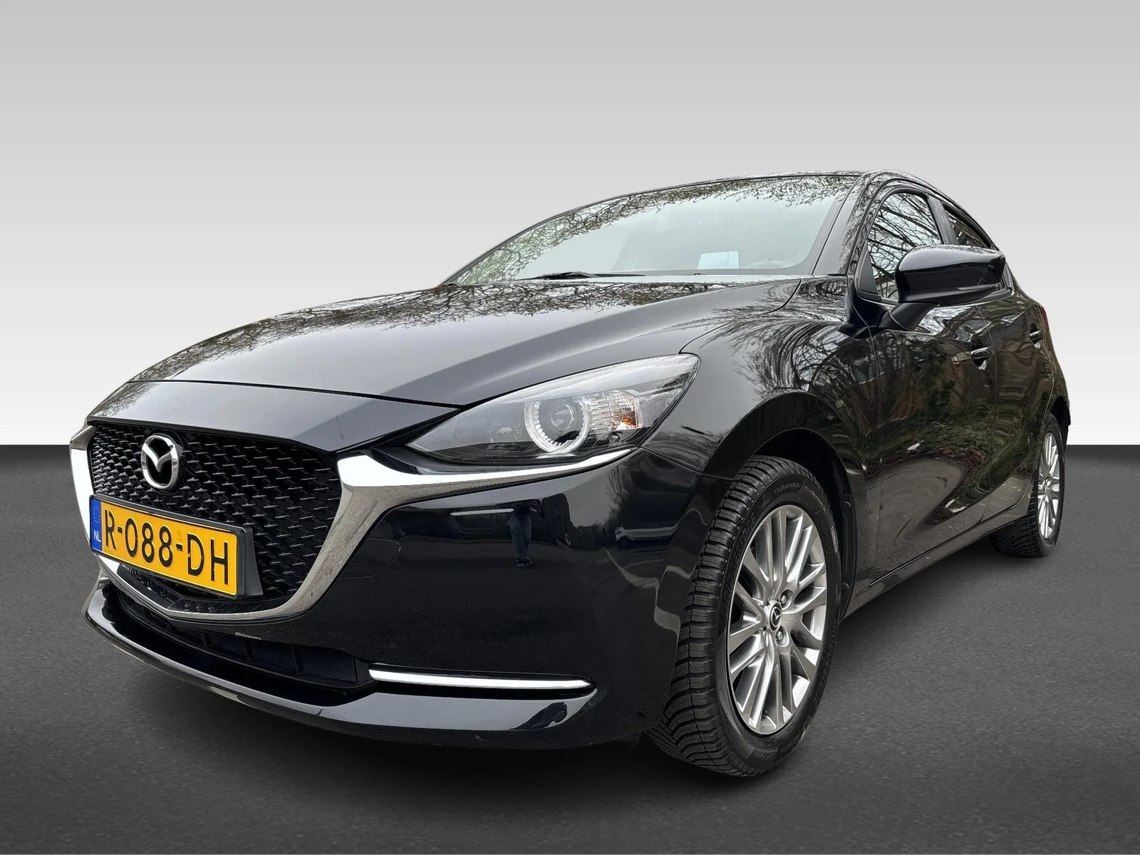 Mazda 2 (2022) — foto 1