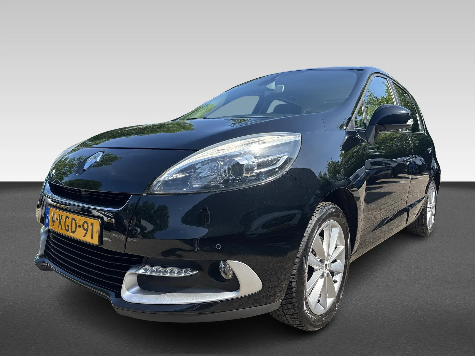 Renault Scénic (2013) — foto 1