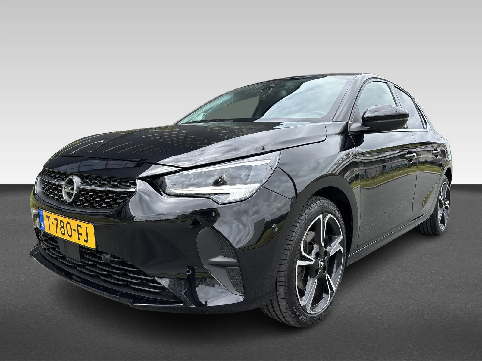 Opel Corsa (2023) — foto 1