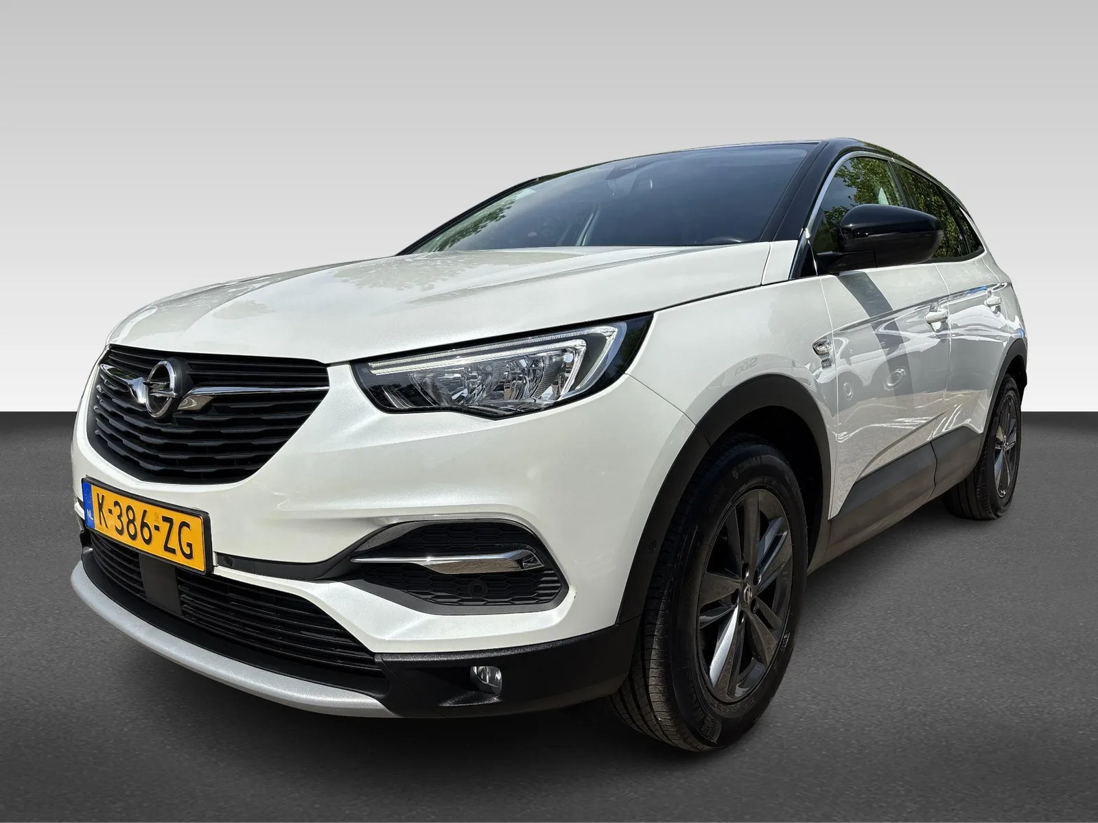 Opel Grandland X (2021) — foto 1