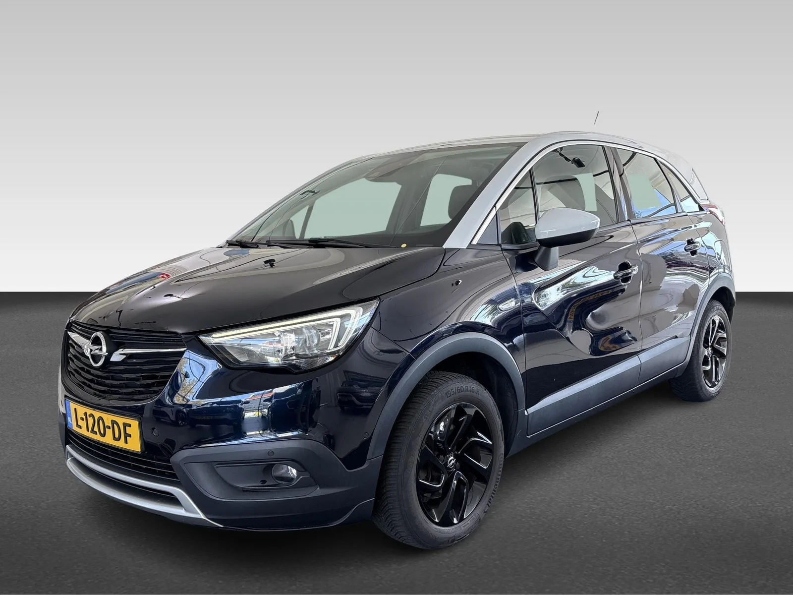Opel Crossland X (2019) — foto 1