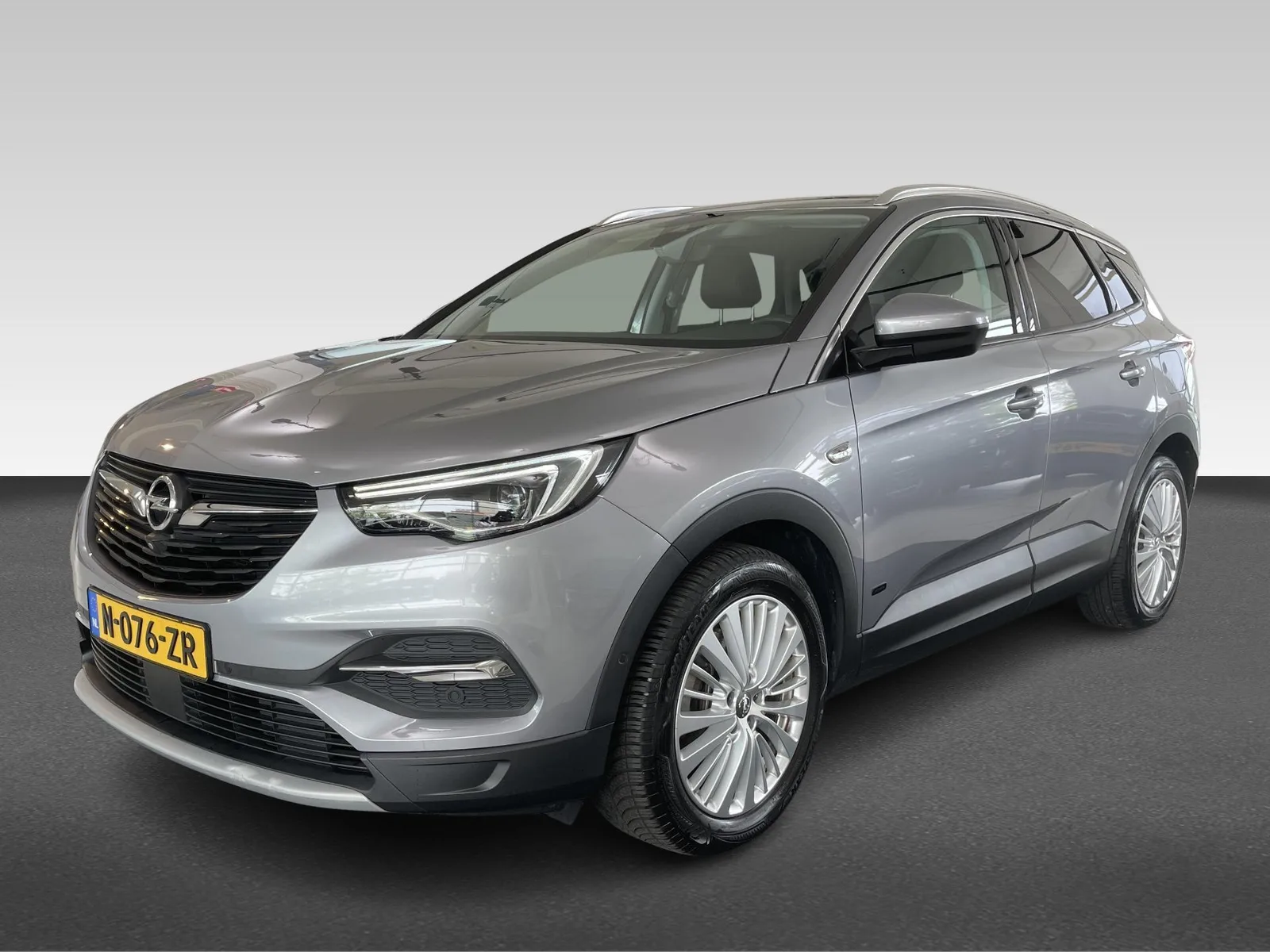 Opel Grandland X (2020) — foto 1
