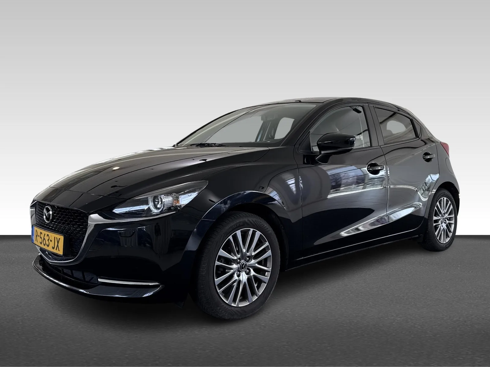 Mazda 2 (2022) — foto 1