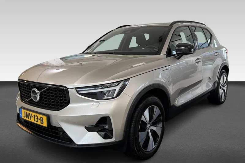 Volvo XC40 (2022)