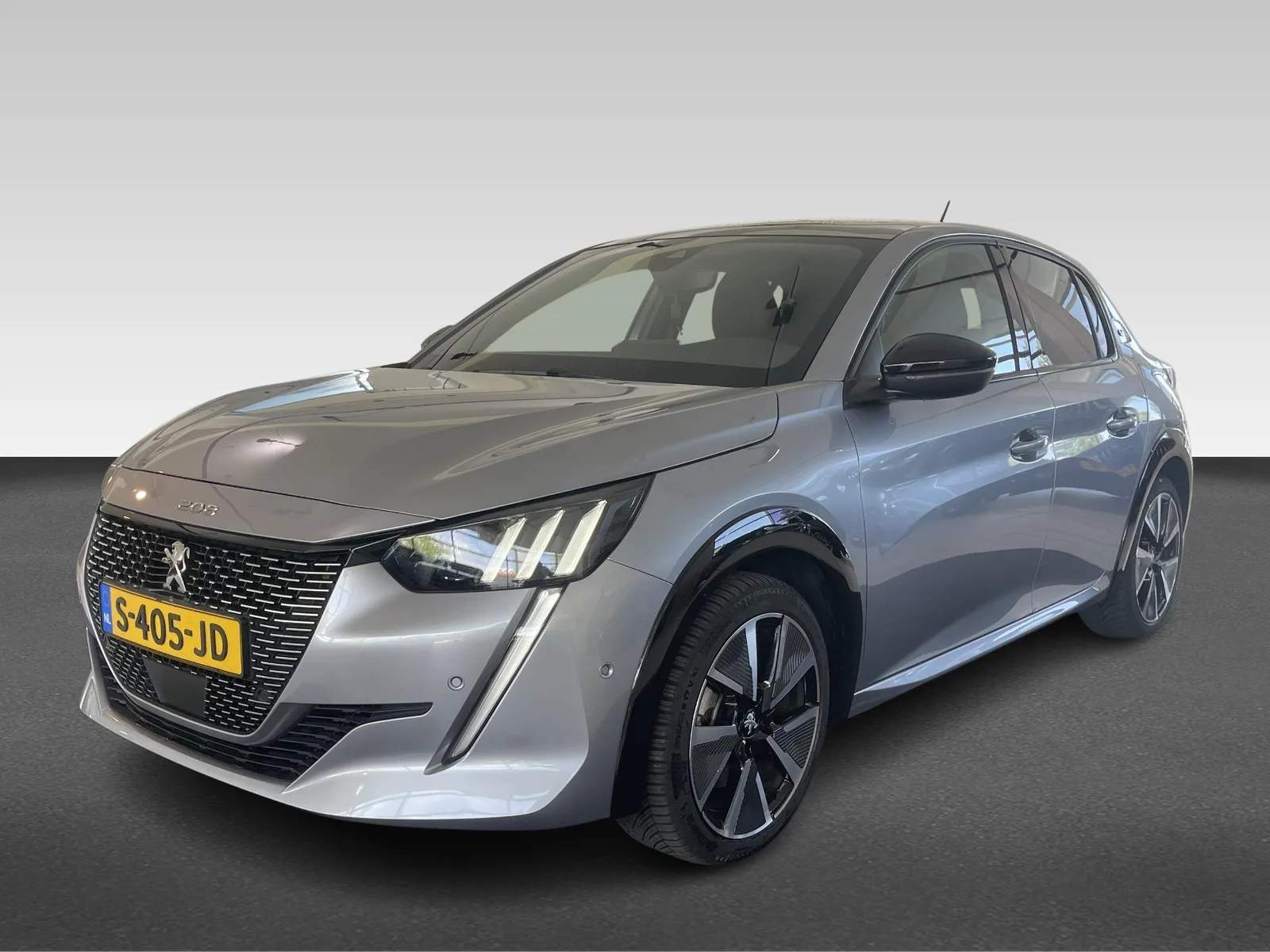 Peugeot e-208 (2023) — foto 1