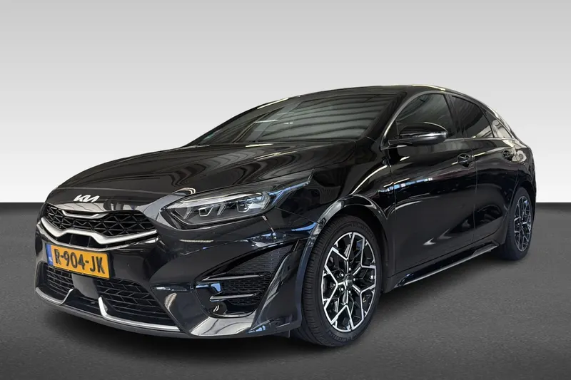 Kia ProCeed (2022)