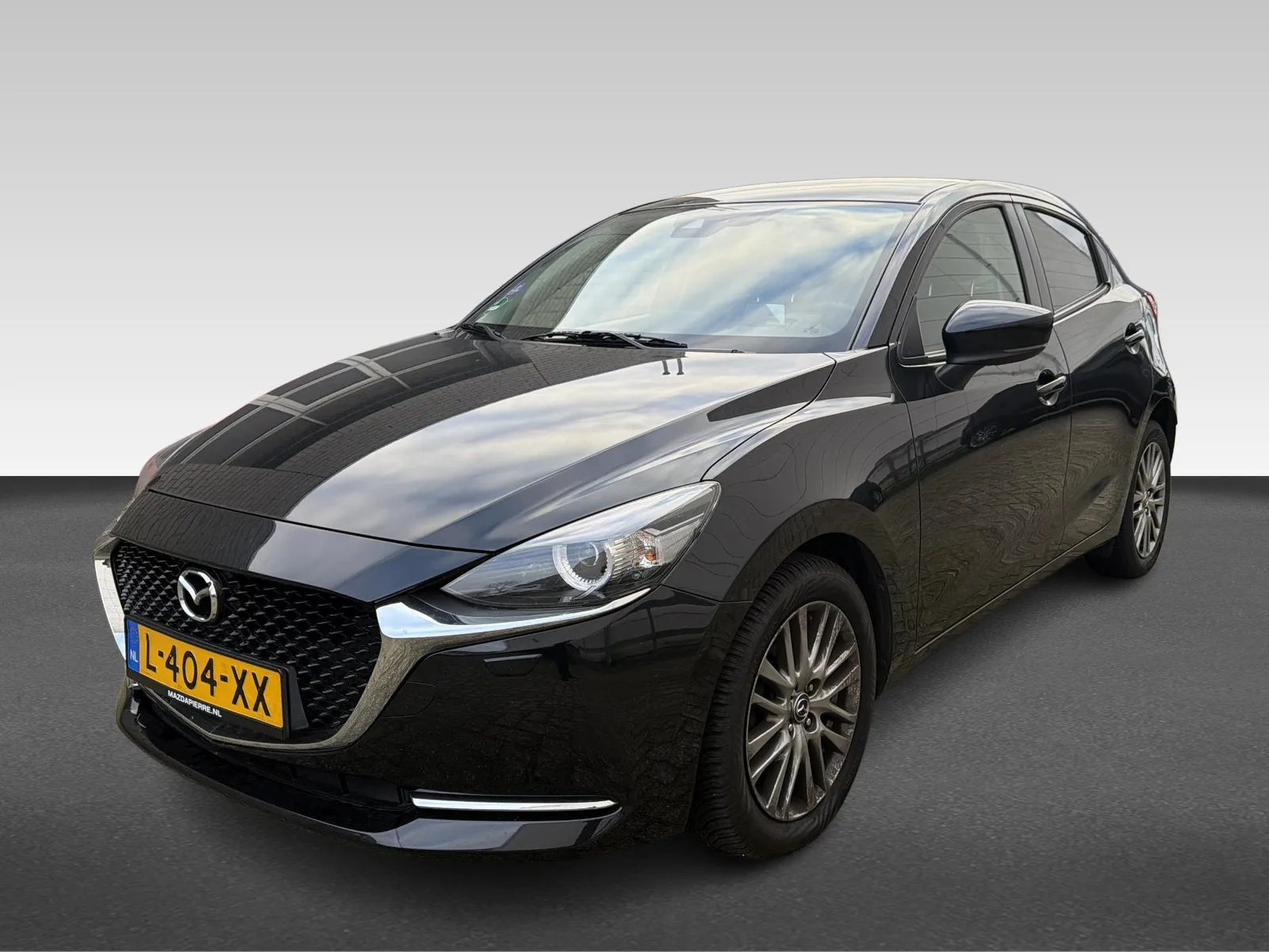 Mazda 2 (2021) — foto 1