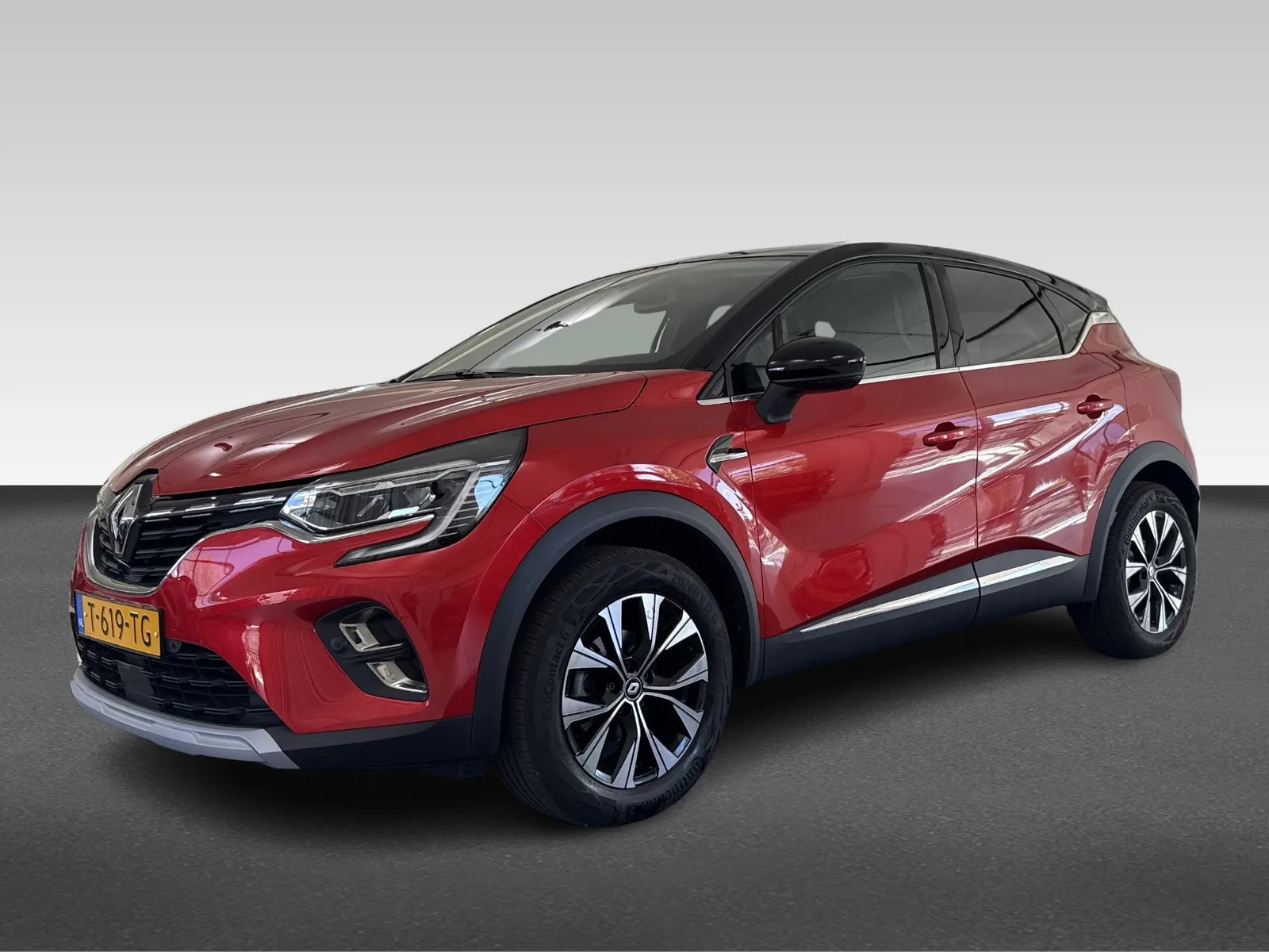 Renault Captur (2023) — foto 1