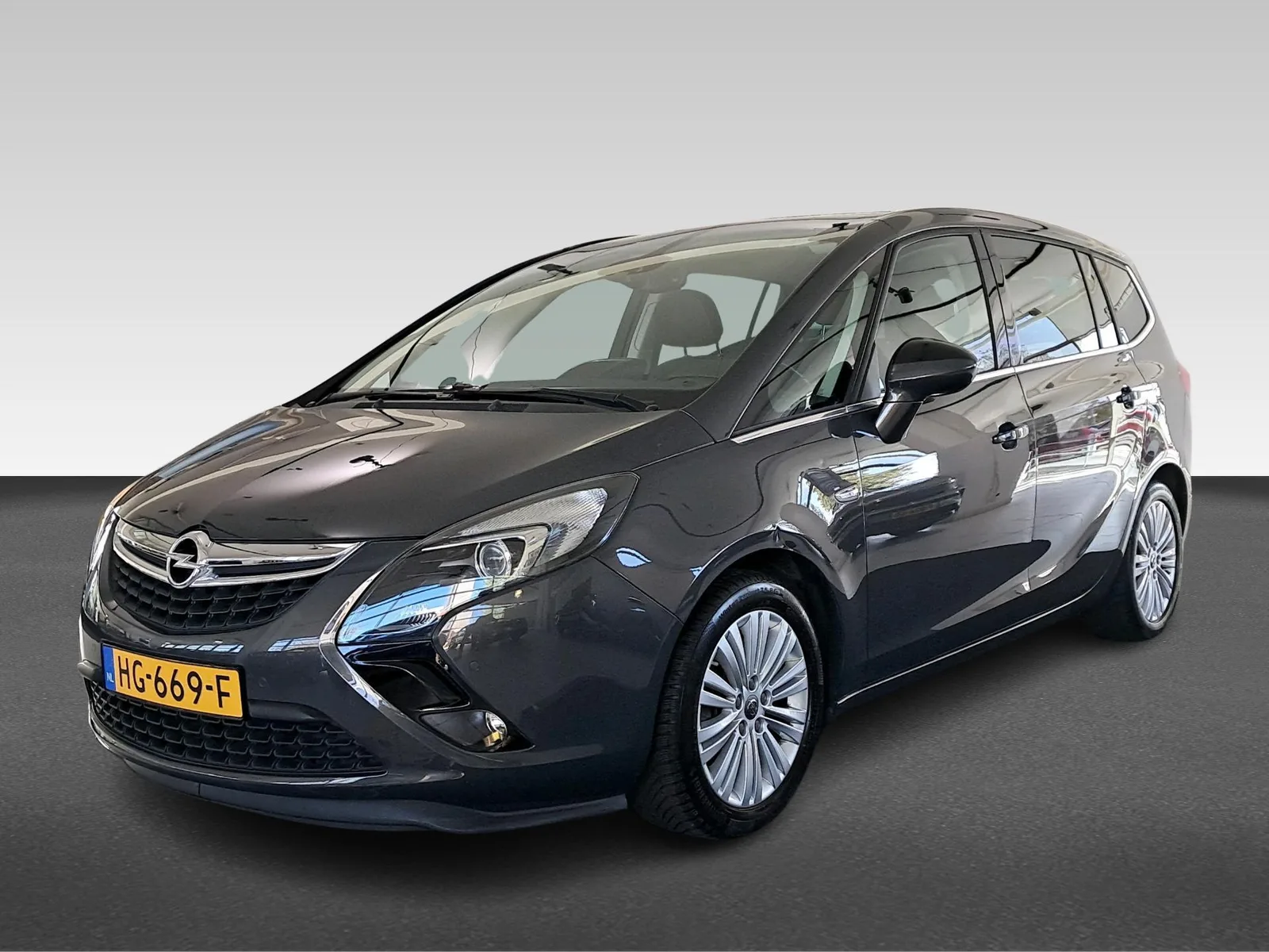 Opel Zafira (2015) — foto 1