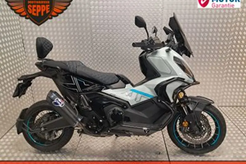 Honda X-ADV (2024)