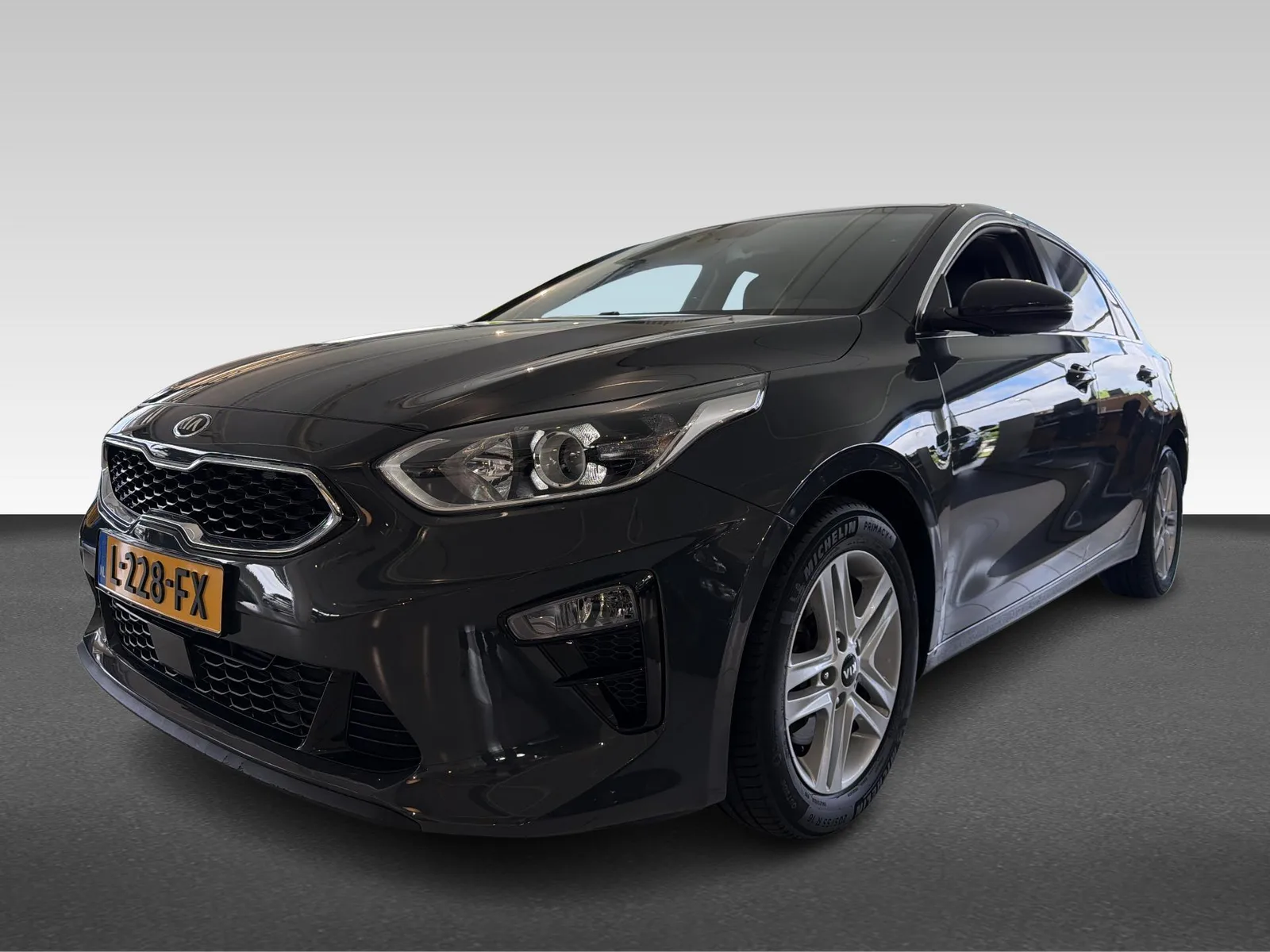 Kia Ceed (2021) — foto 1
