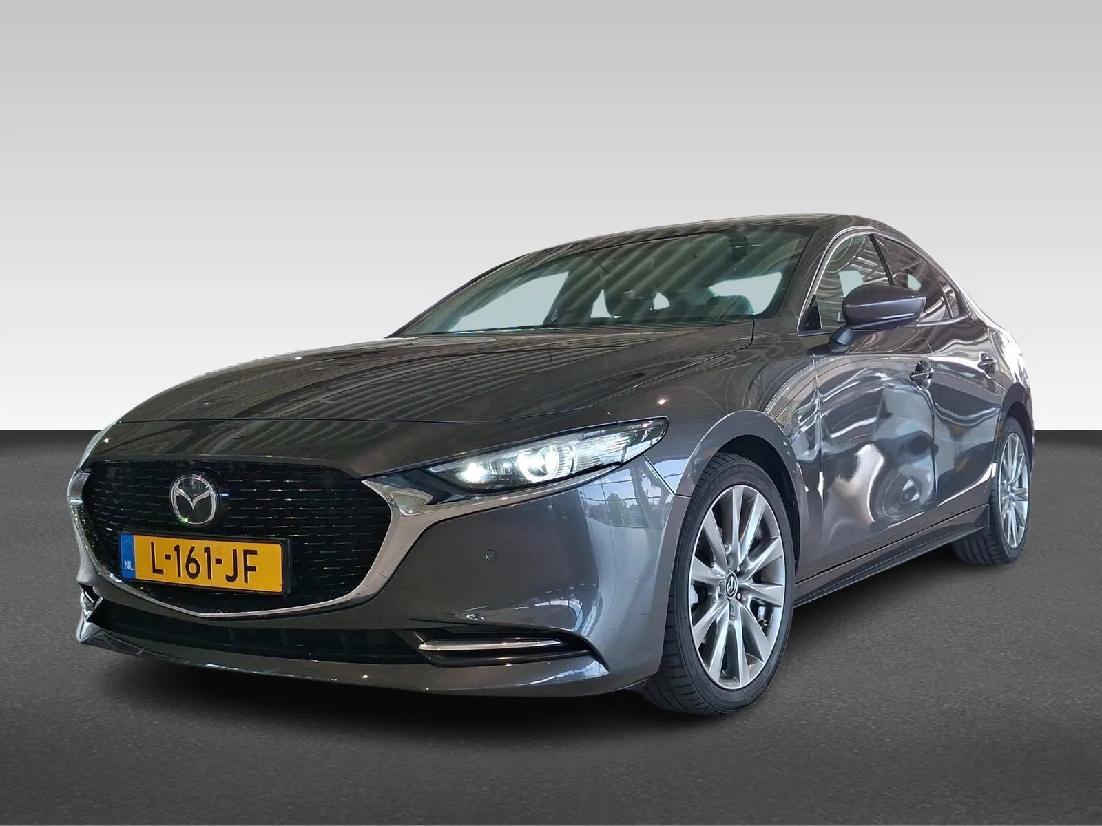 Mazda 3 (2021) — foto 1