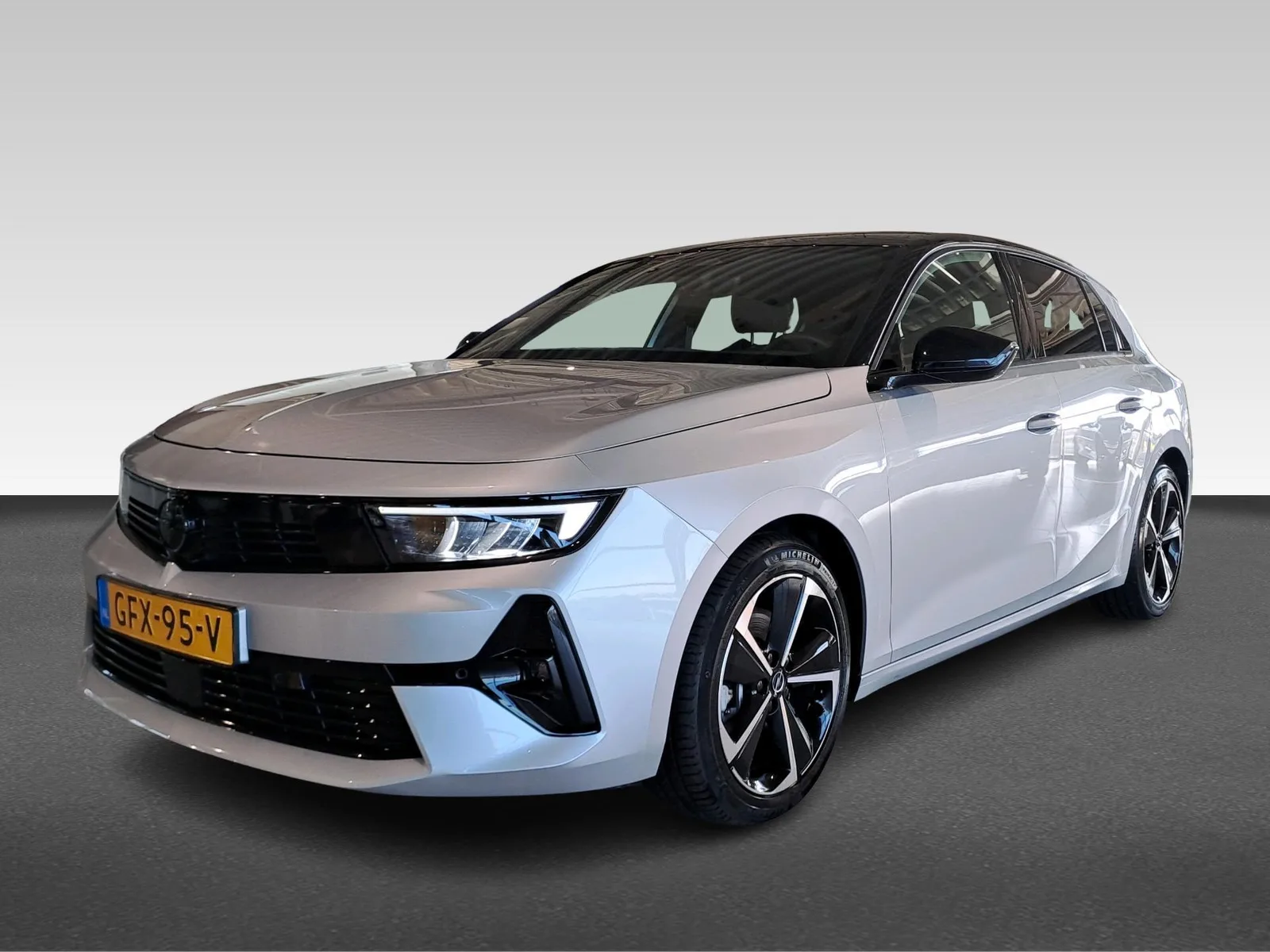 Opel Astra (2024) — foto 1