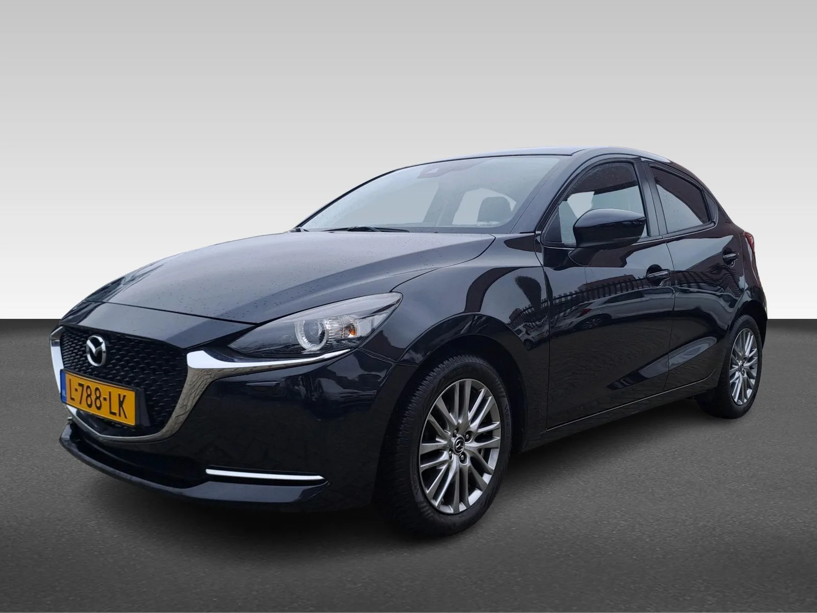 Mazda 2 (2021) — foto 1