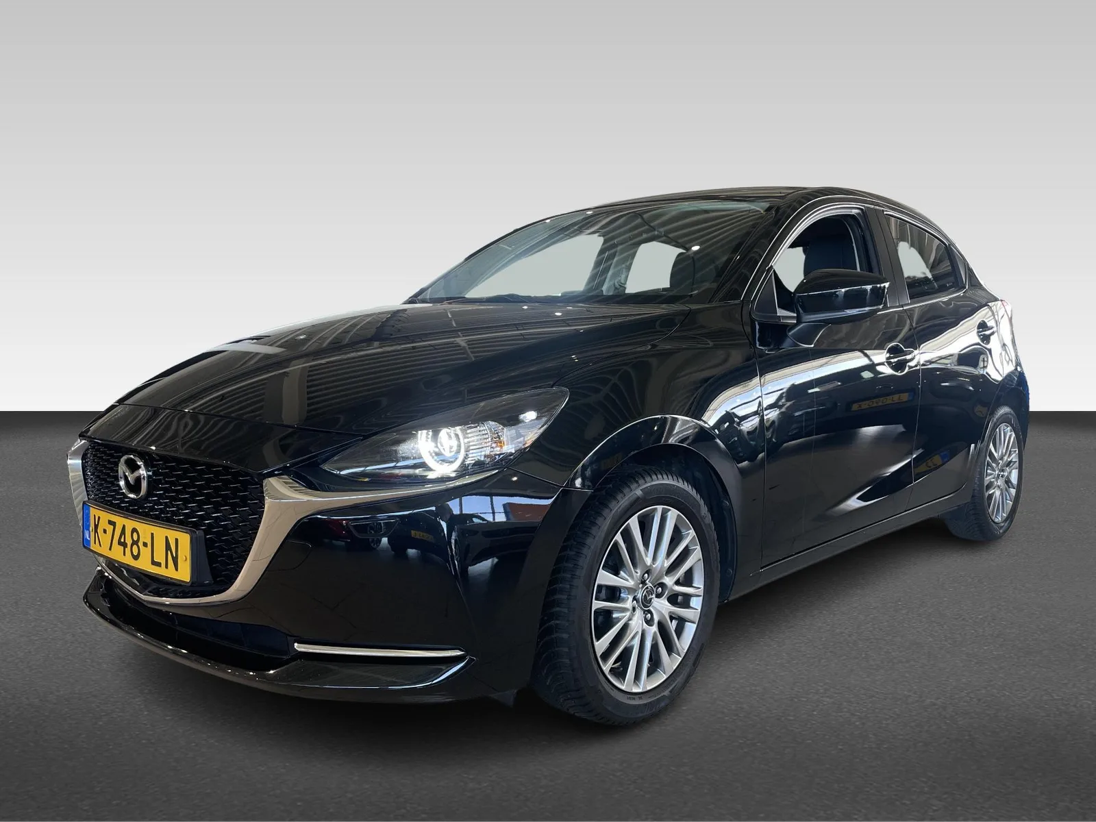 Mazda 2 (2021) — foto 1