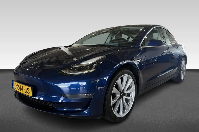 Tesla Model 3 (2020)