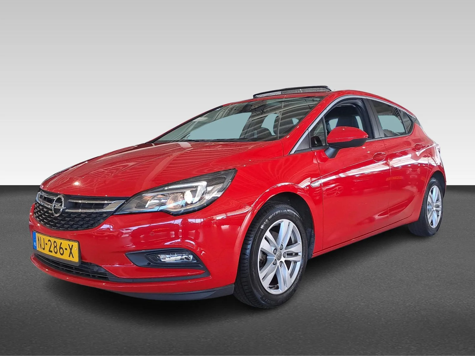 Opel Astra (2017) — foto 1