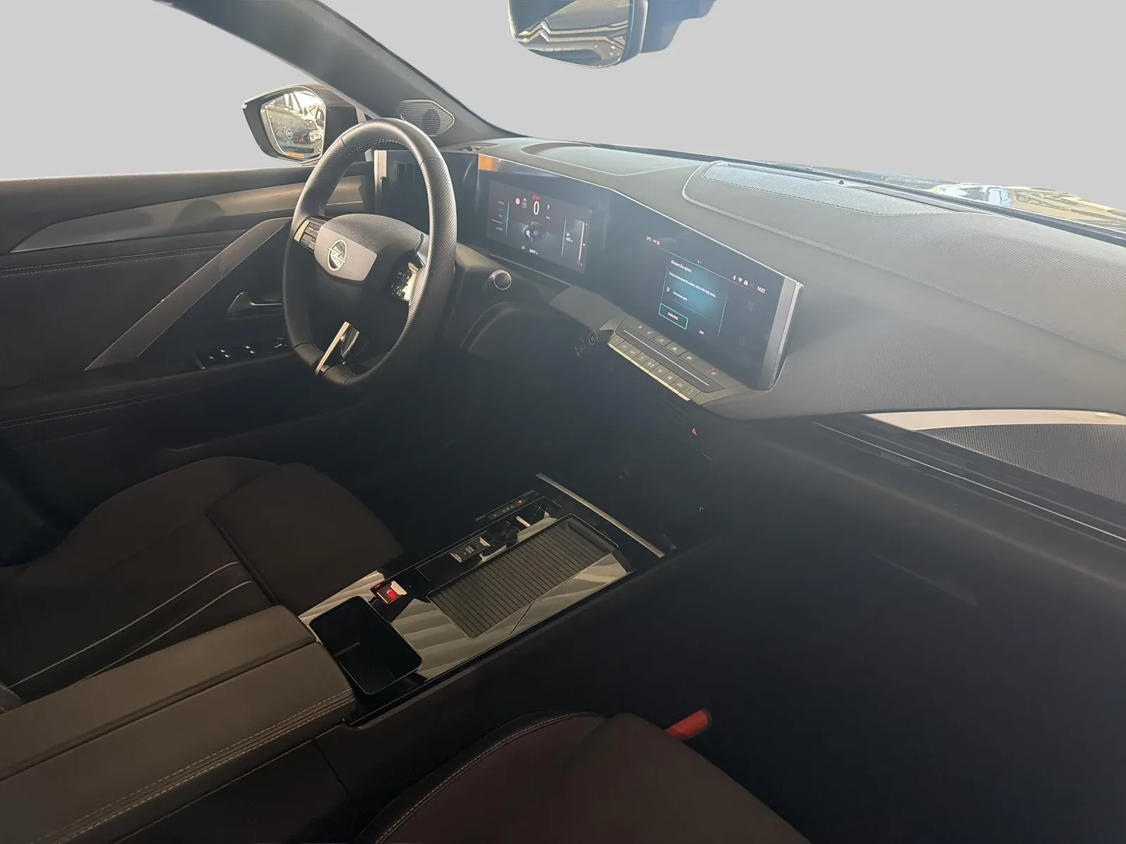 Opel Astra (2025) — foto 1