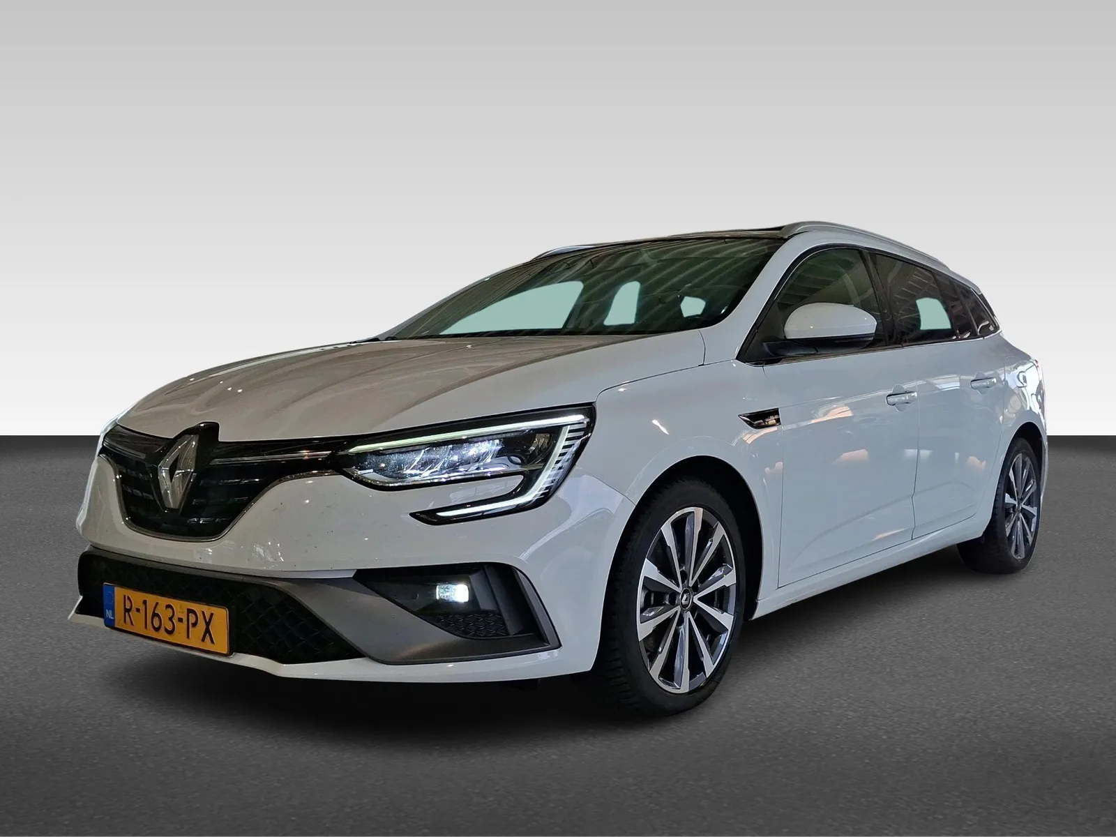 Renault Mégane E-Tech (2022) — foto 1