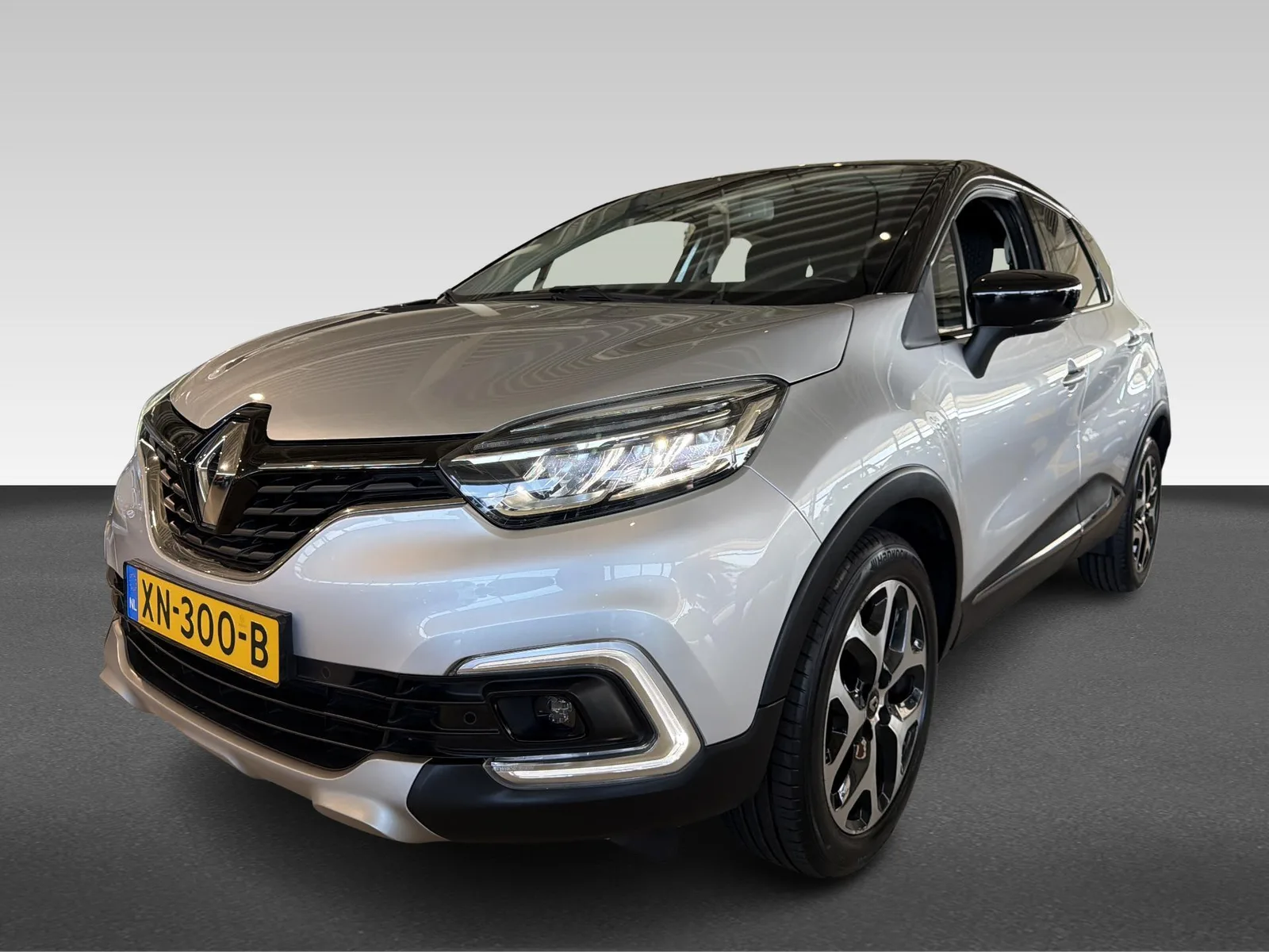 Renault Captur (2018) — foto 1