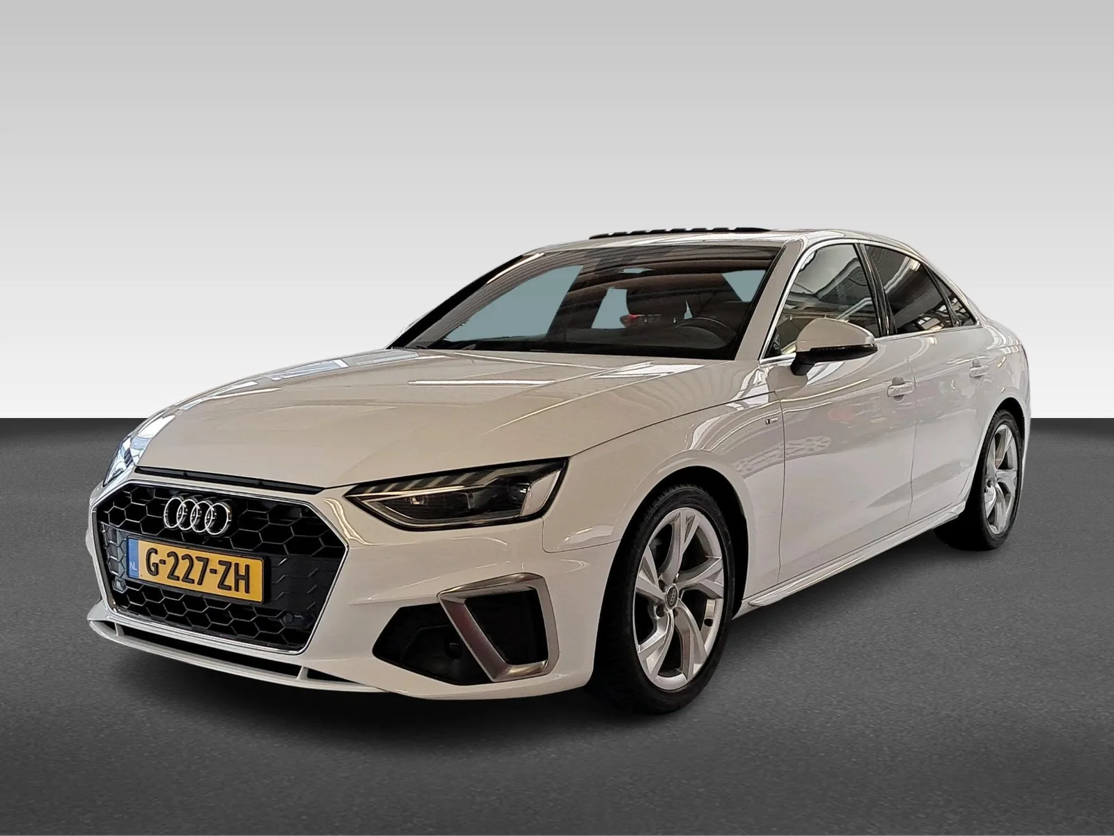 Audi A4 (2020) — foto 1