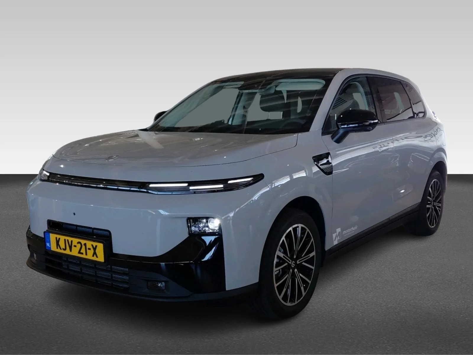 Leapmotor B10 (2026) — foto 1