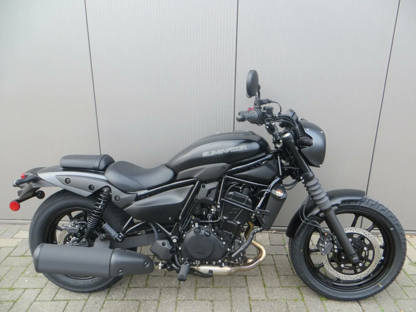 Kawasaki Eliminator 500 SE (2026) — foto 1