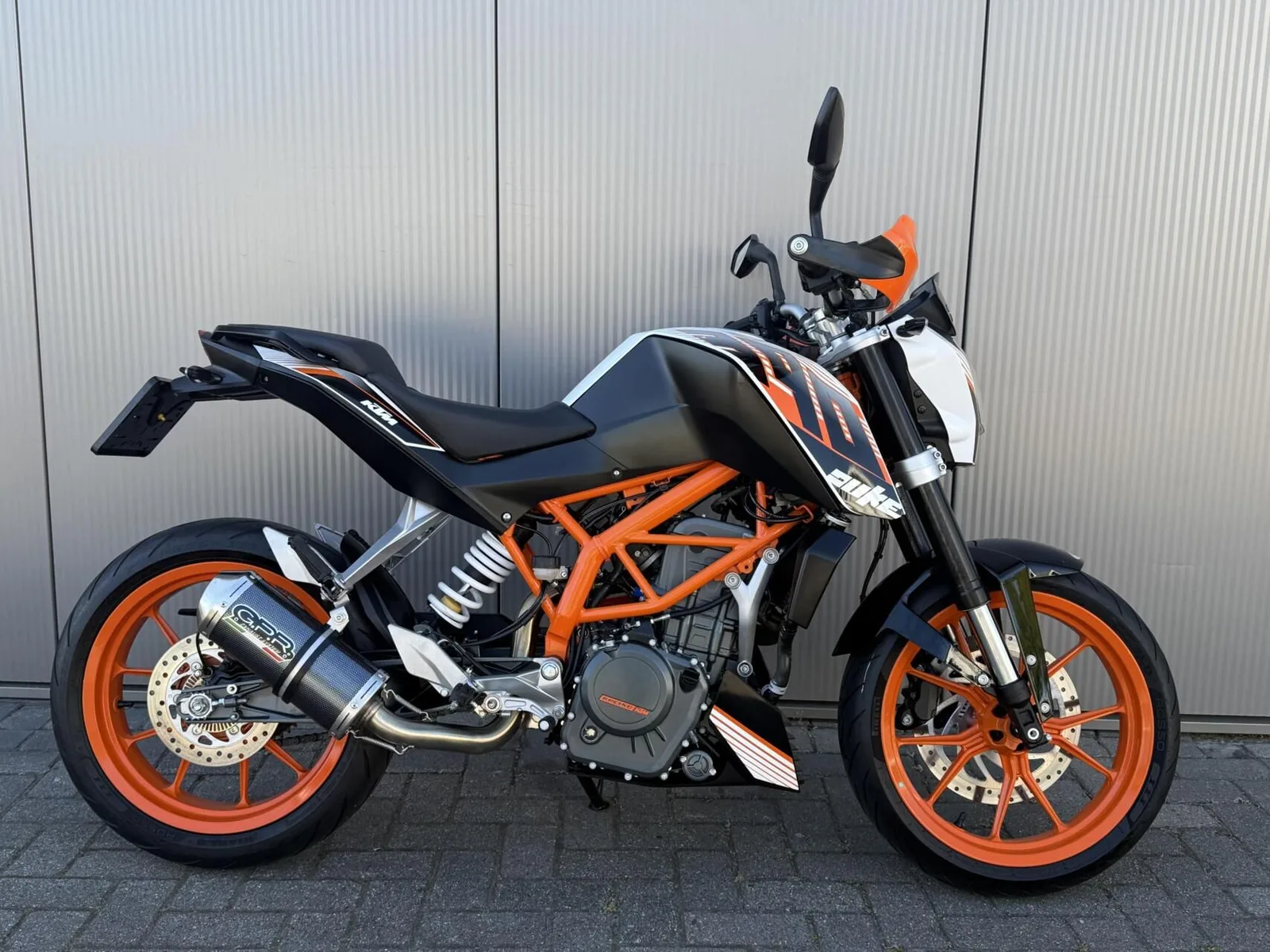 KTM 390 Duke (2015) — foto 1