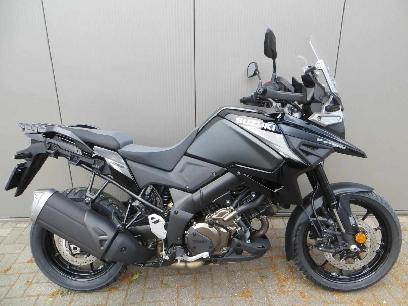 Suzuki DL 1050 V Strom (2026) — foto 1