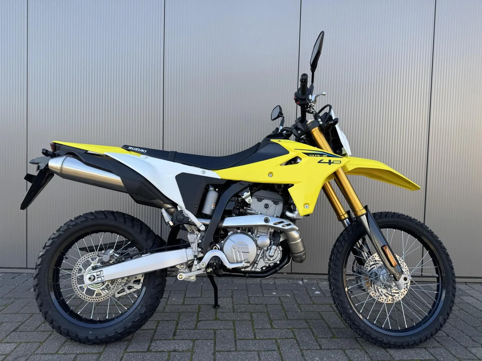 Suzuki DR Z4S (2026) — foto 1