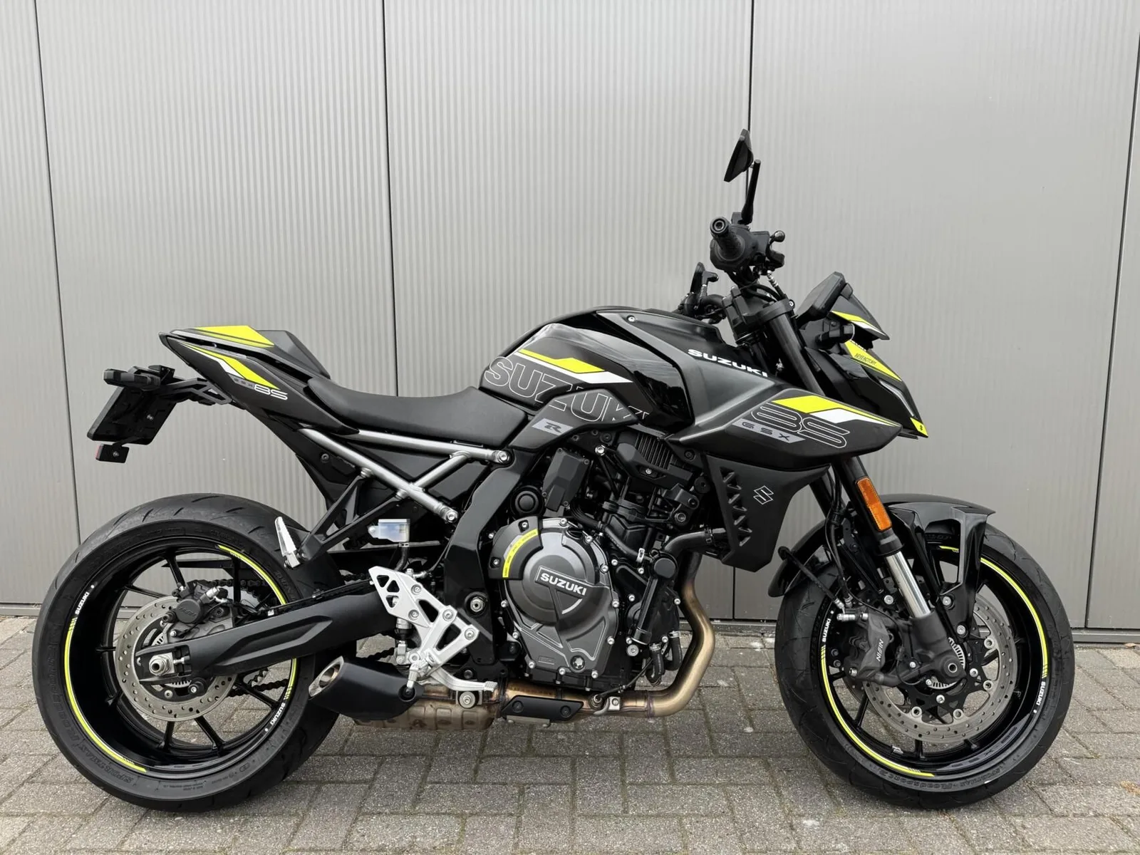 Suzuki GSX-8S (2026) — foto 1