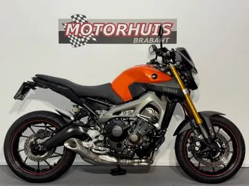 Yamaha MT-09 (2015) — foto 1