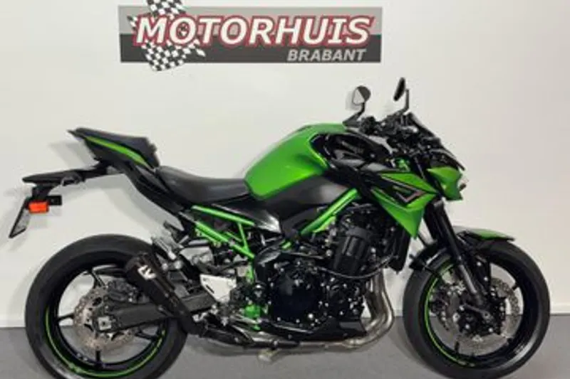 Kawasaki Z900 (2022)