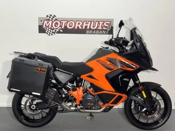 KTM 1290 Super Adventure S (2022) — foto 1