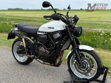 Yamaha XSR700 (2022) — foto 1