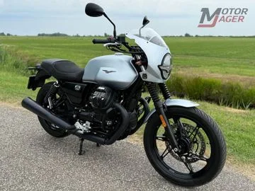 Moto Guzzi V7 Stone Corsa (2021) — foto 1