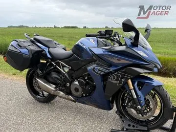 Suzuki GSX-S1000GT (2023) — foto 1