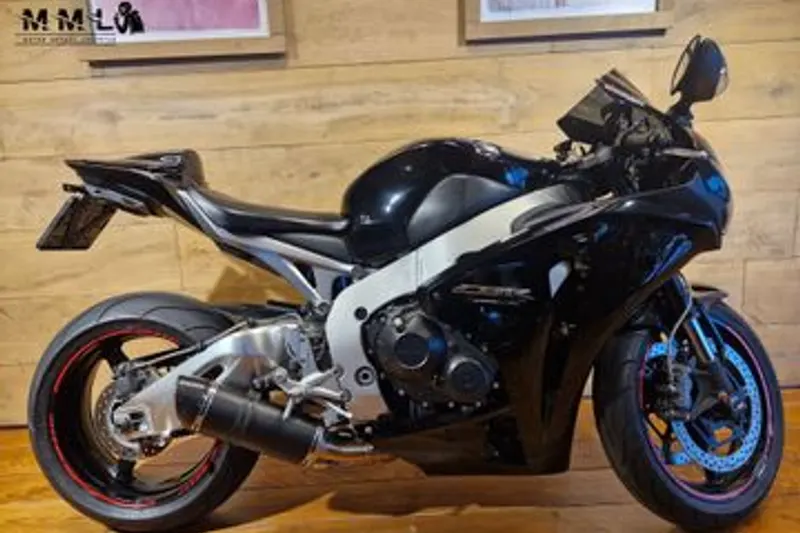 Honda CBR1000RR (2011)