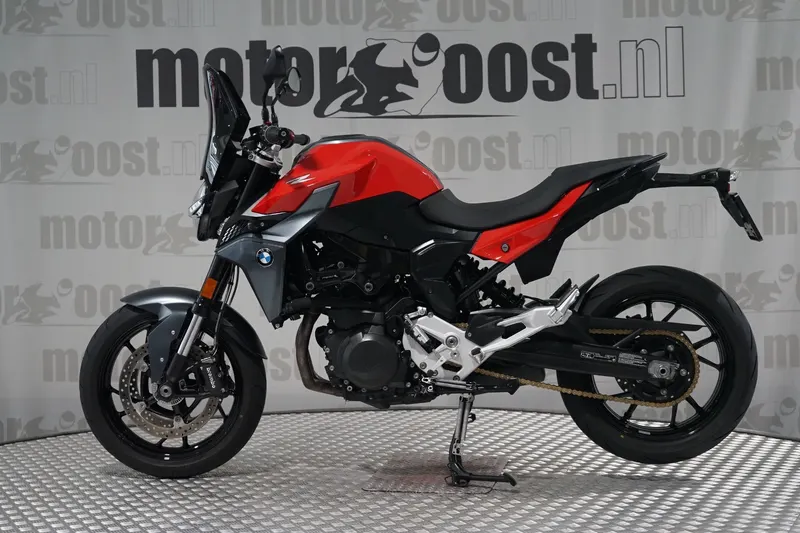 BMW F 900 R (2024)