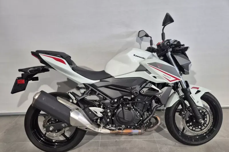 Kawasaki Z400 (2024)