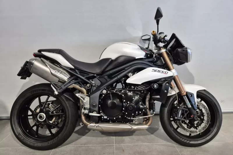 Triumph Speed Triple 1050 (2012)