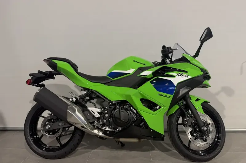 Kawasaki Ninja 500 SE (2026)