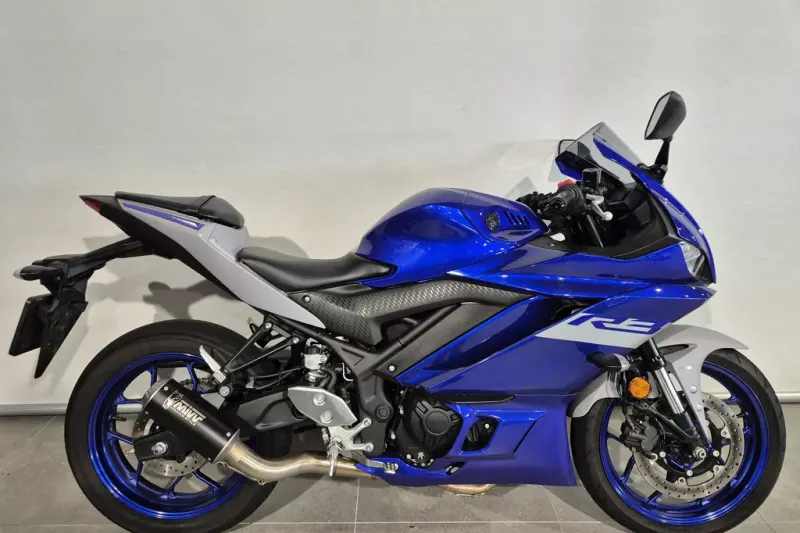 Yamaha YZF-R3 (2022)