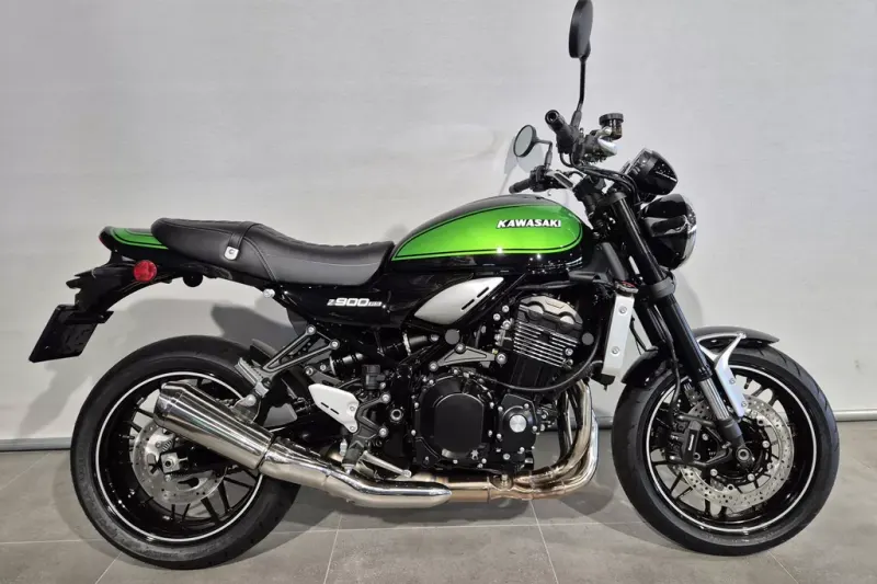 Kawasaki Z900RS (2025)