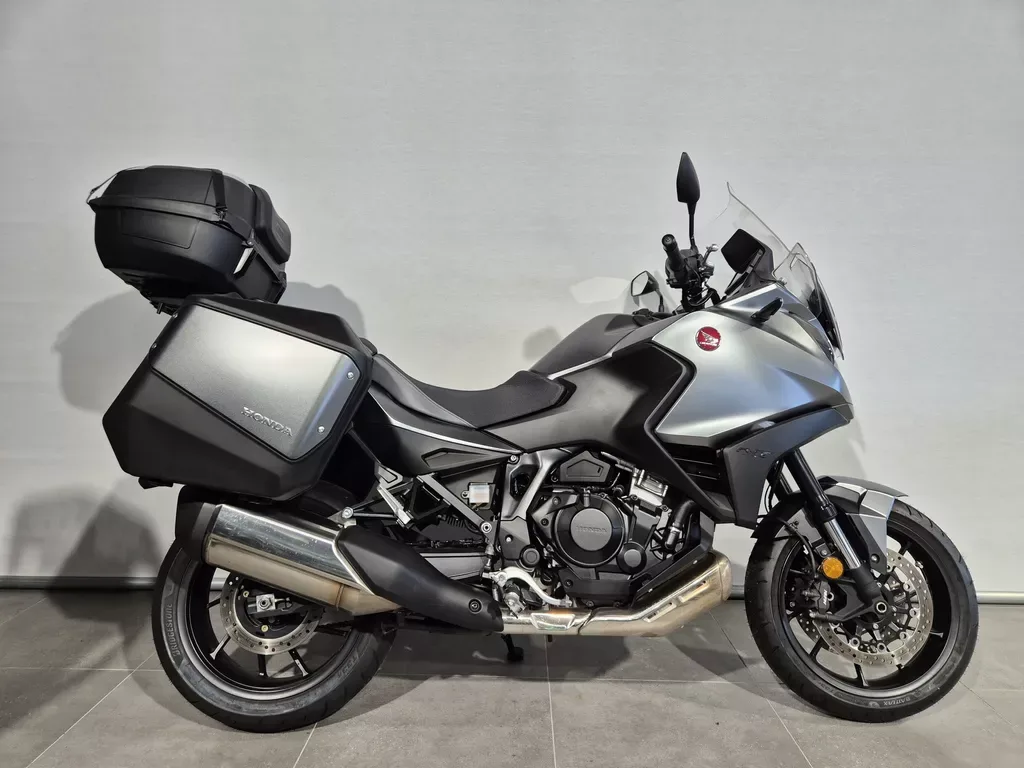 Honda NT 1100 (2023) — foto 1