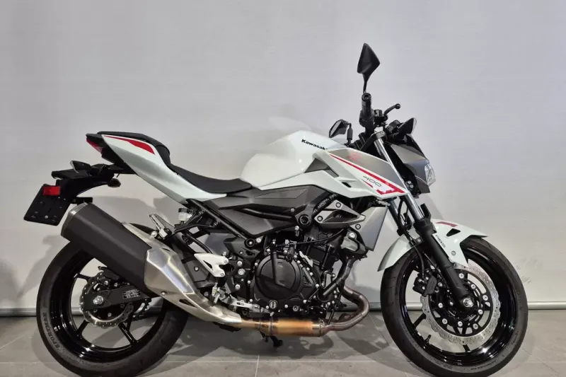 Kawasaki Z 400 (2022)