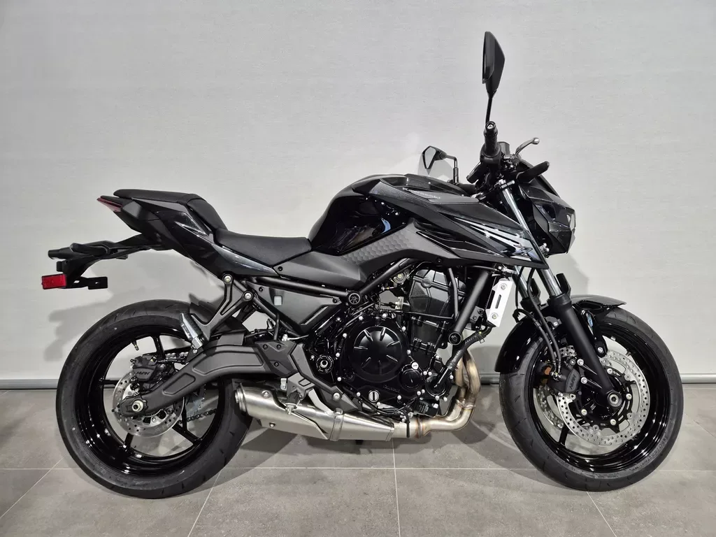 Kawasaki Z 650 S (2026) — foto 1