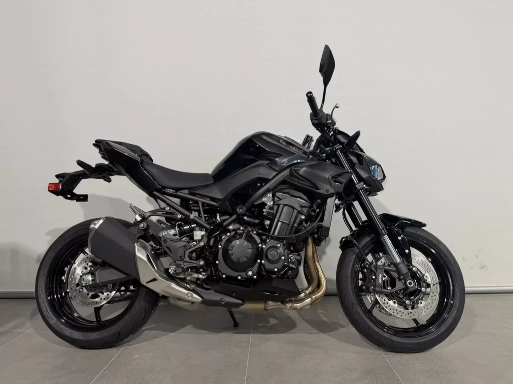 Kawasaki Z 900 (2026) — foto 1